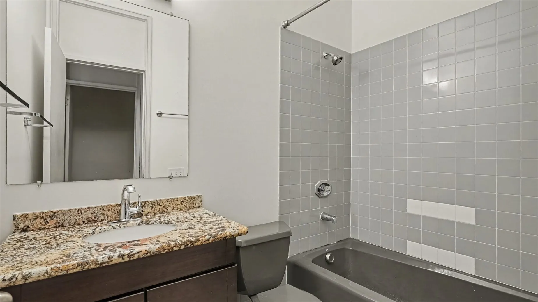 1121 W Lake Sammamish Parkway SE, Bellevue, WA 98008