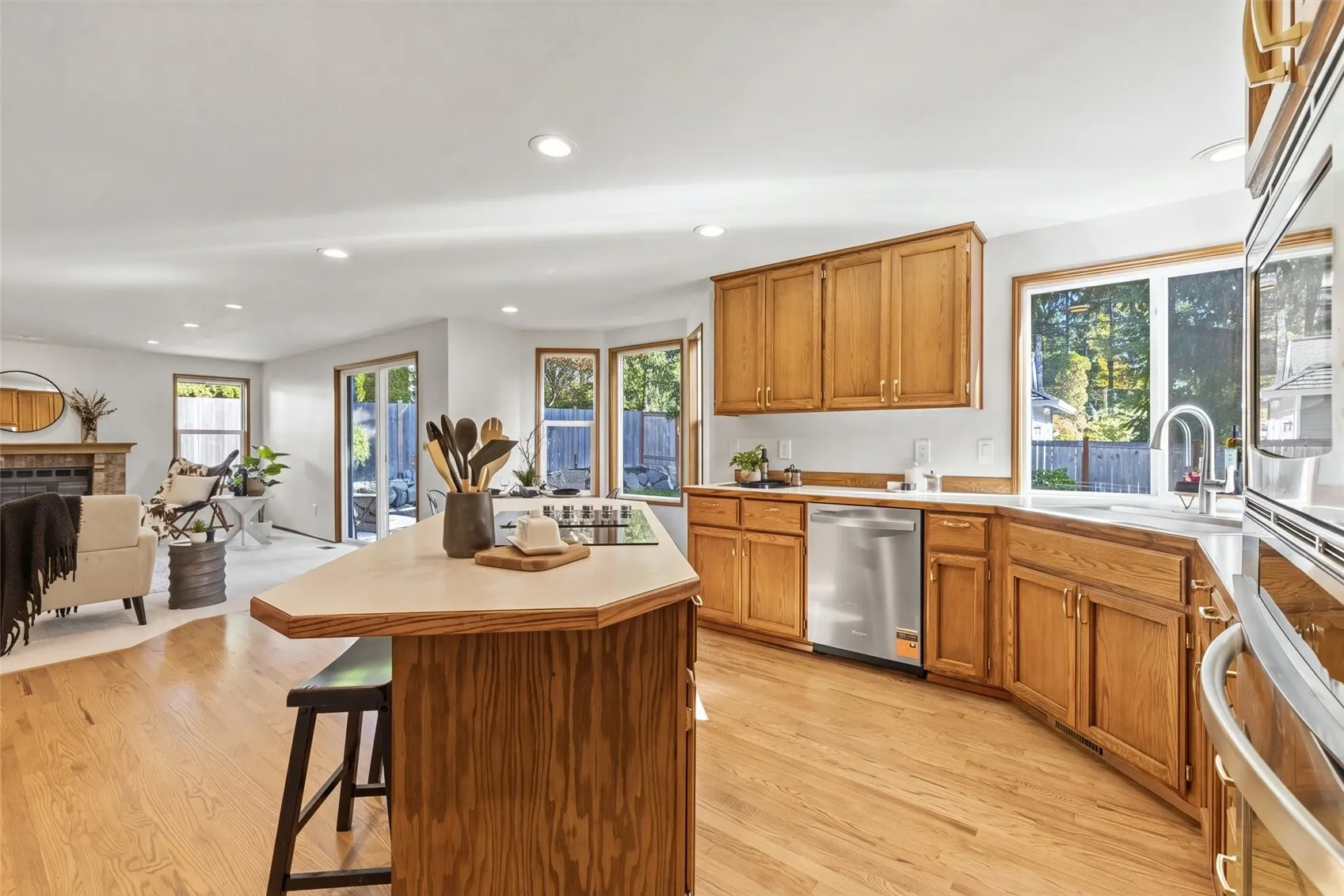 21023 33rd Drive SE, Bothell, WA 98021