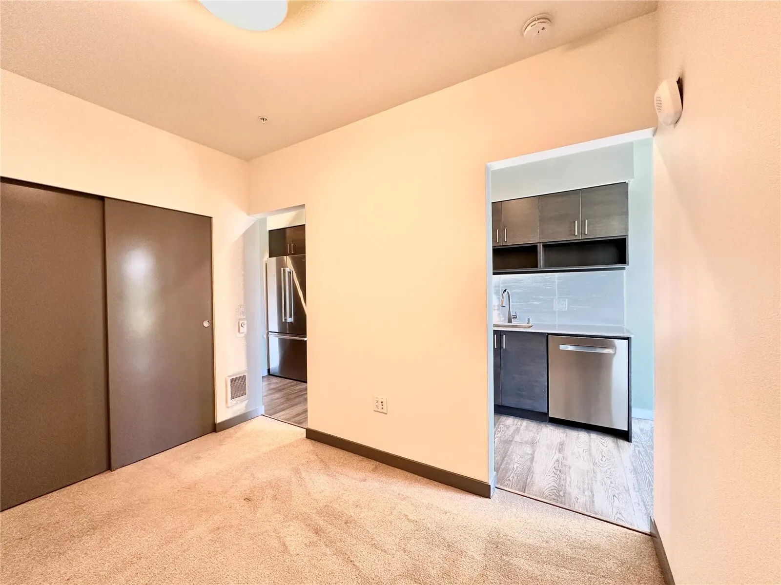 11903 NE 128th Street #603, Kirkland, WA 98034