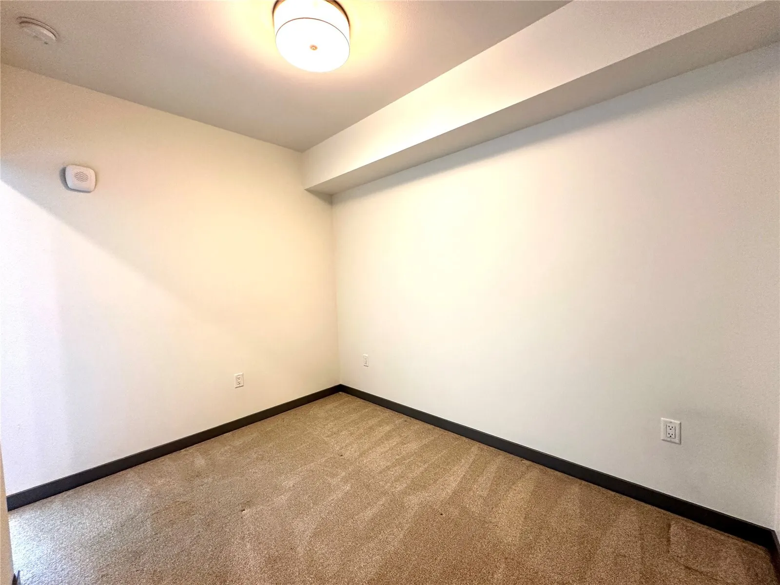11903 NE 128th Street #603, Kirkland, WA 98034