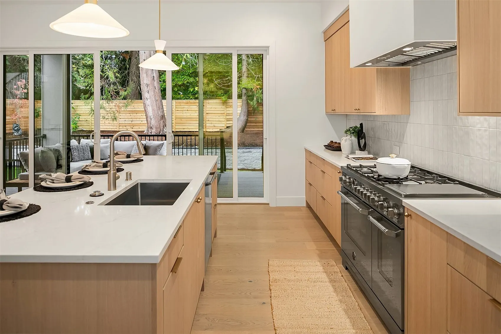 16638 SE 26th Place , Bellevue, WA 98008