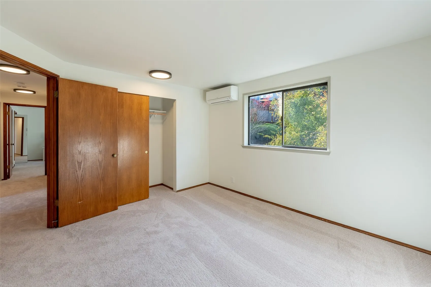 8118 6th Avenue SW, Seattle, WA 98106