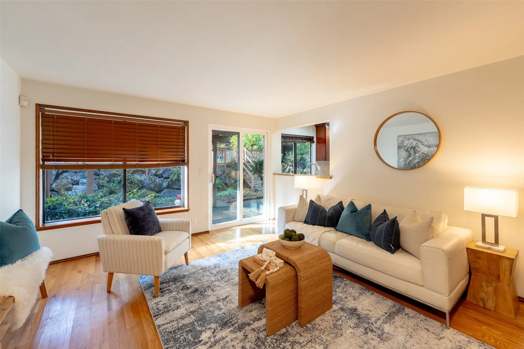 8118 6th Avenue SW, Seattle, WA 98106