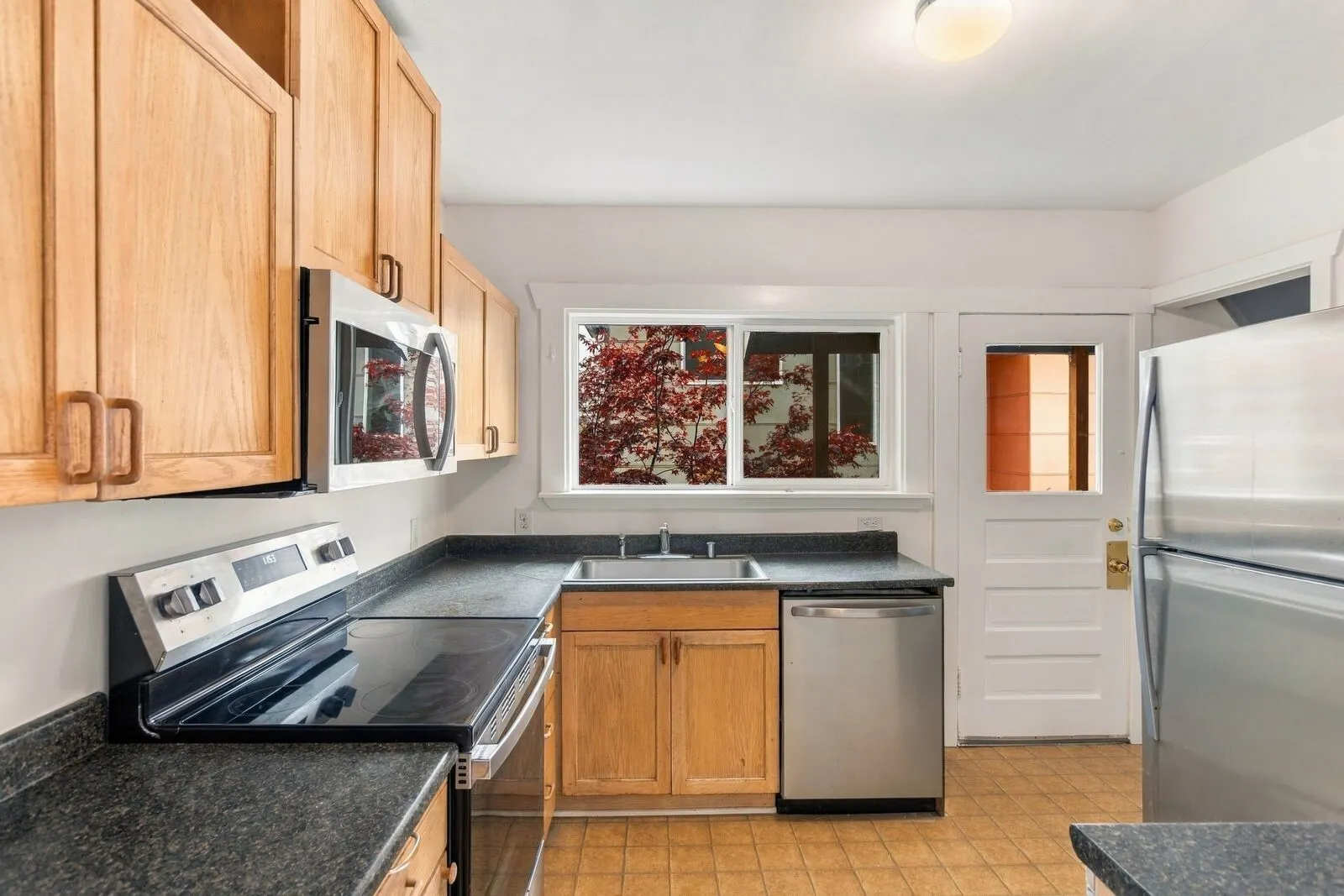 38 Florentia Street , Seattle, WA 98109