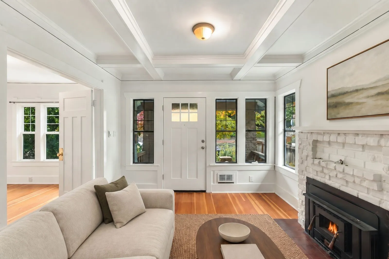 38 Florentia Street , Seattle, WA 98109