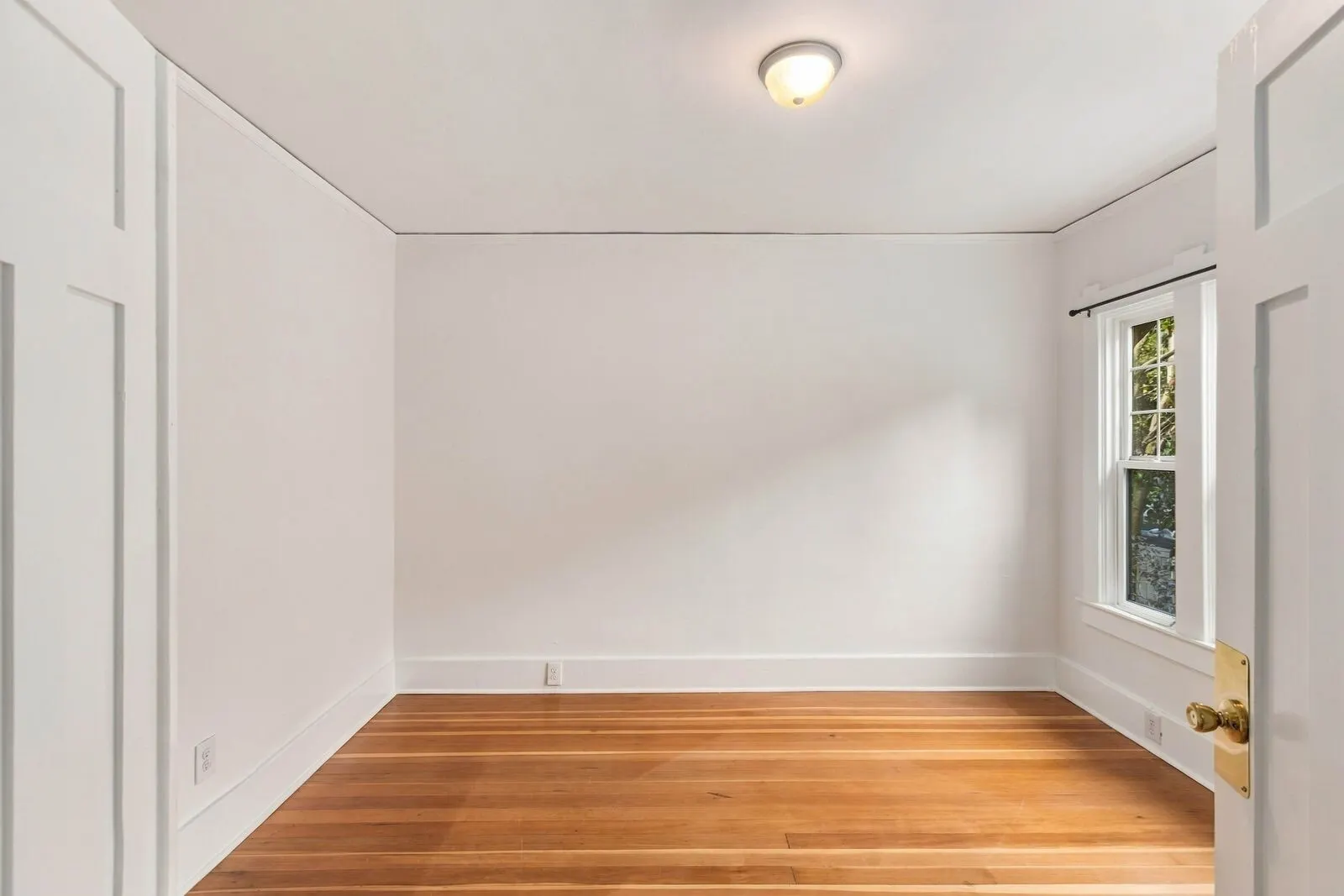 38 Florentia Street , Seattle, WA 98109