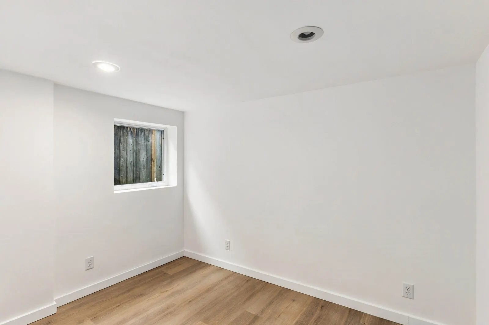 38 Florentia Street , Seattle, WA 98109
