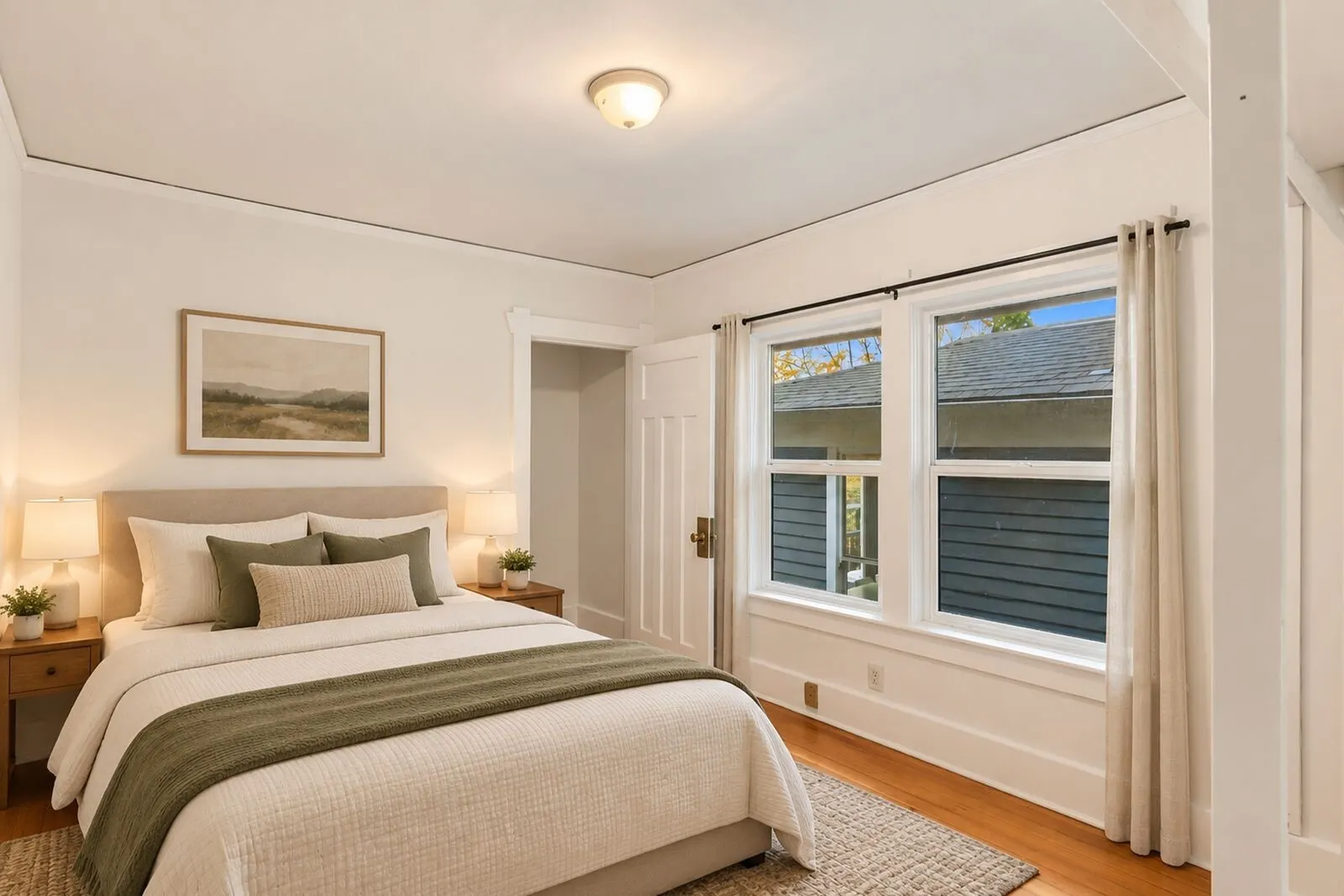 38 Florentia Street , Seattle, WA 98109