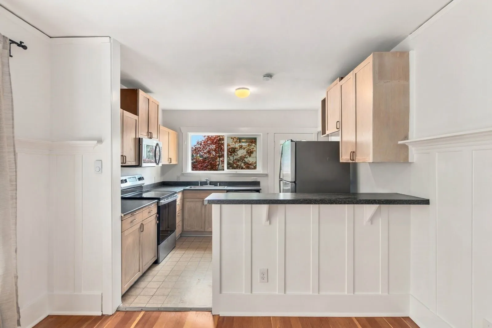 38 Florentia Street , Seattle, WA 98109