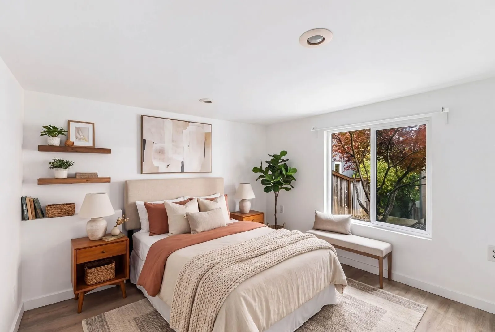 38 Florentia Street , Seattle, WA 98109