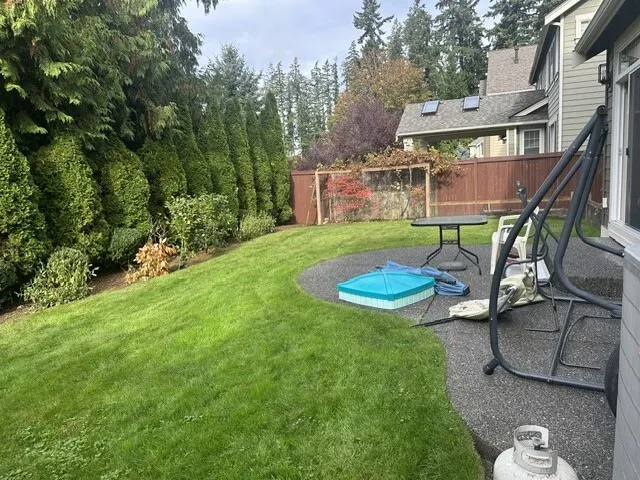 12221 168th Place NE, Redmond, WA 98052