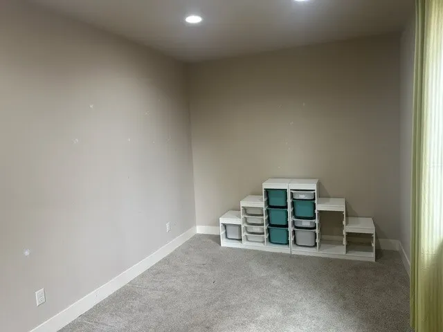 12221 168th Place NE, Redmond, WA 98052