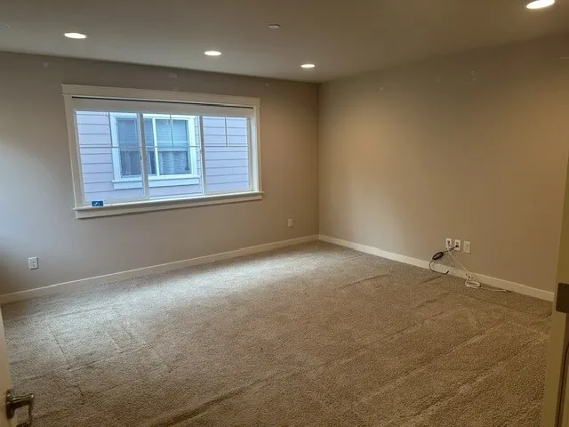 12221 168th Place NE, Redmond, WA 98052