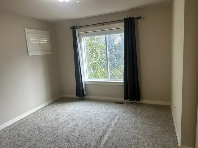 12221 168th Place NE, Redmond, WA 98052
