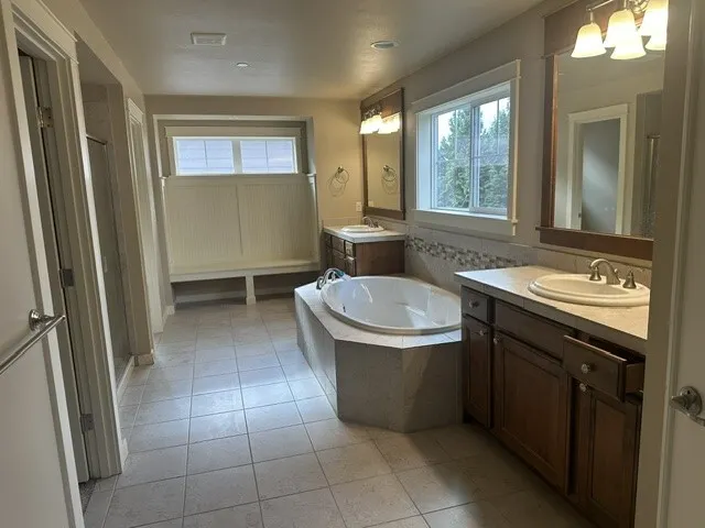 12221 168th Place NE, Redmond, WA 98052
