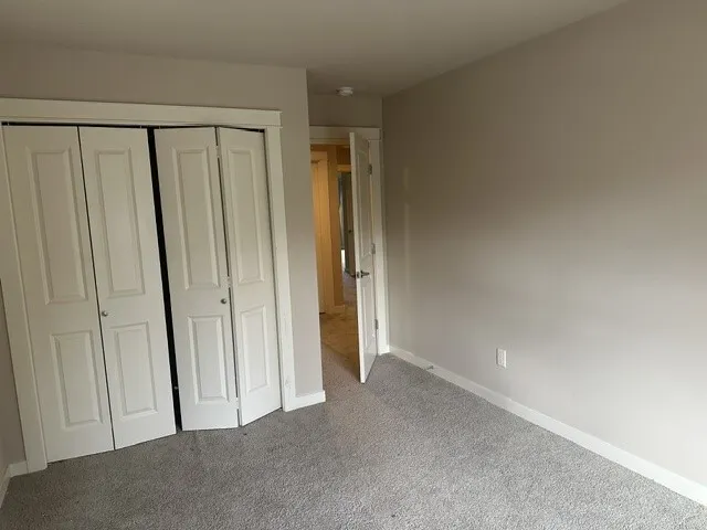 12221 168th Place NE, Redmond, WA 98052