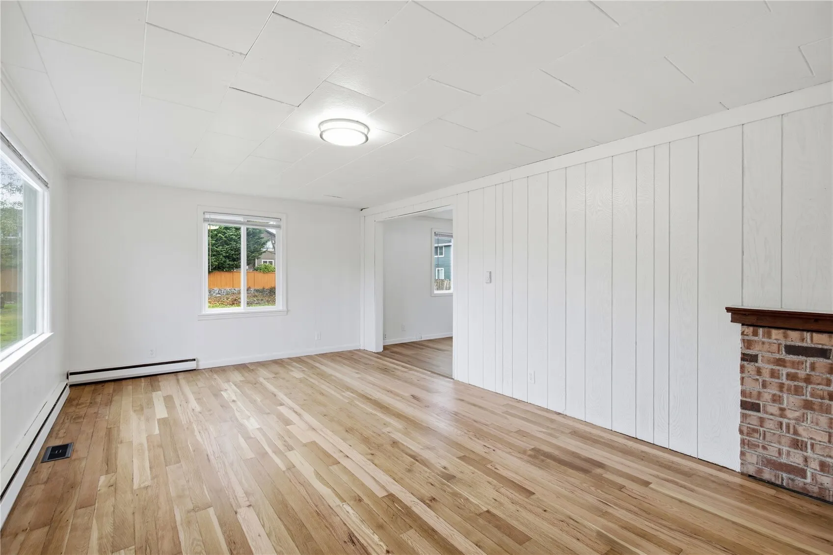 5415 NE 4th Street Street , Renton, WA 98059