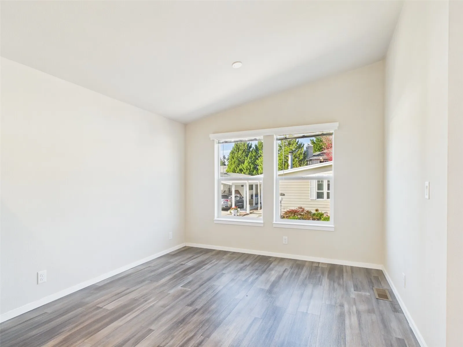11436 SE 208th Street #96, Kent, WA 98031