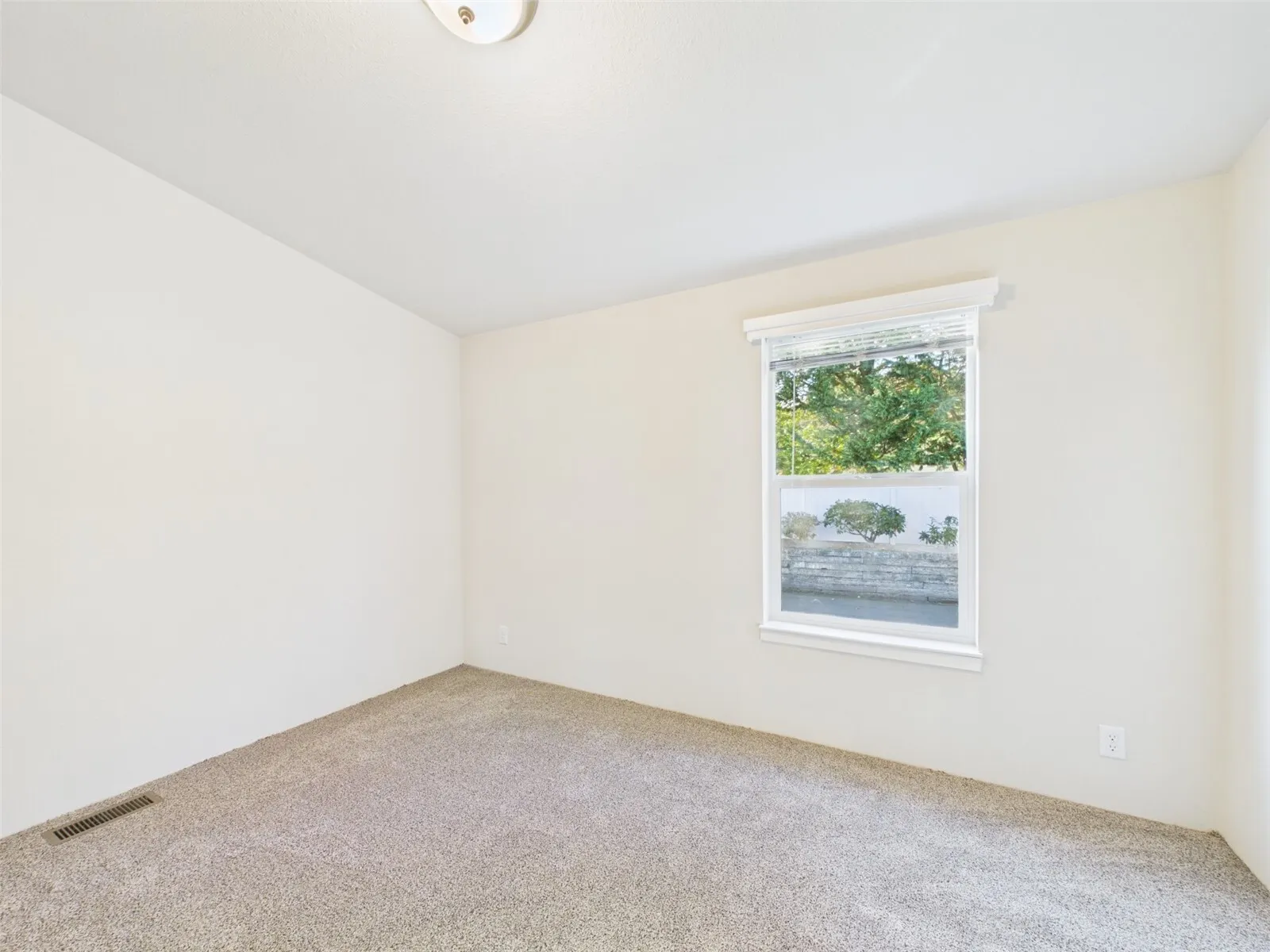 11436 SE 208th Street #121, Kent, WA 98031