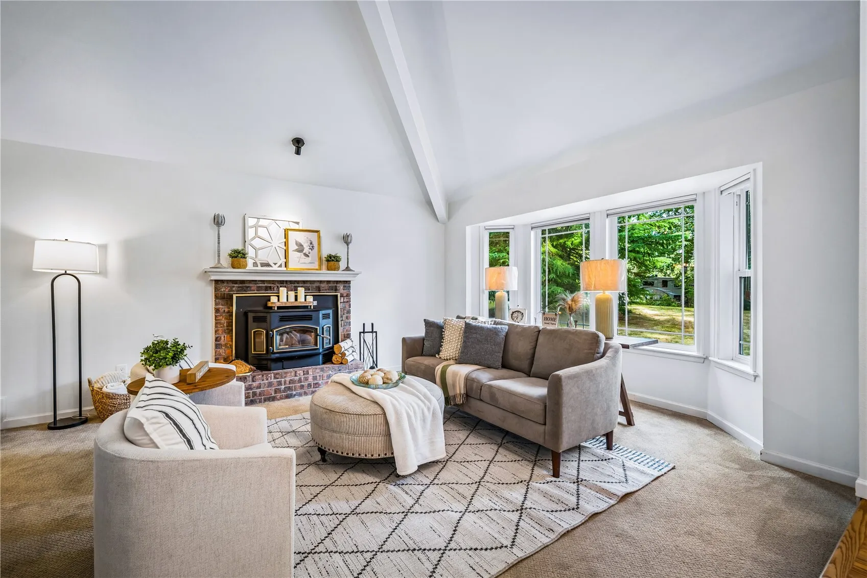 17009 Mount Forest Boulevard , Woodinville, WA 98272