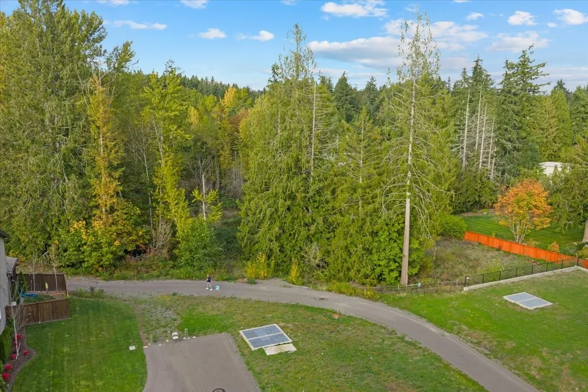 24624 NE 18th Street , Redmond, WA 98074