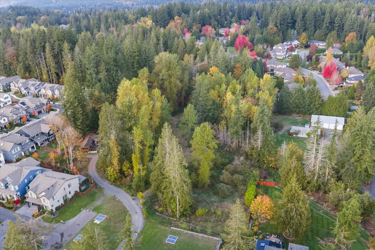 24624 NE 18th Street , Redmond, WA 98074