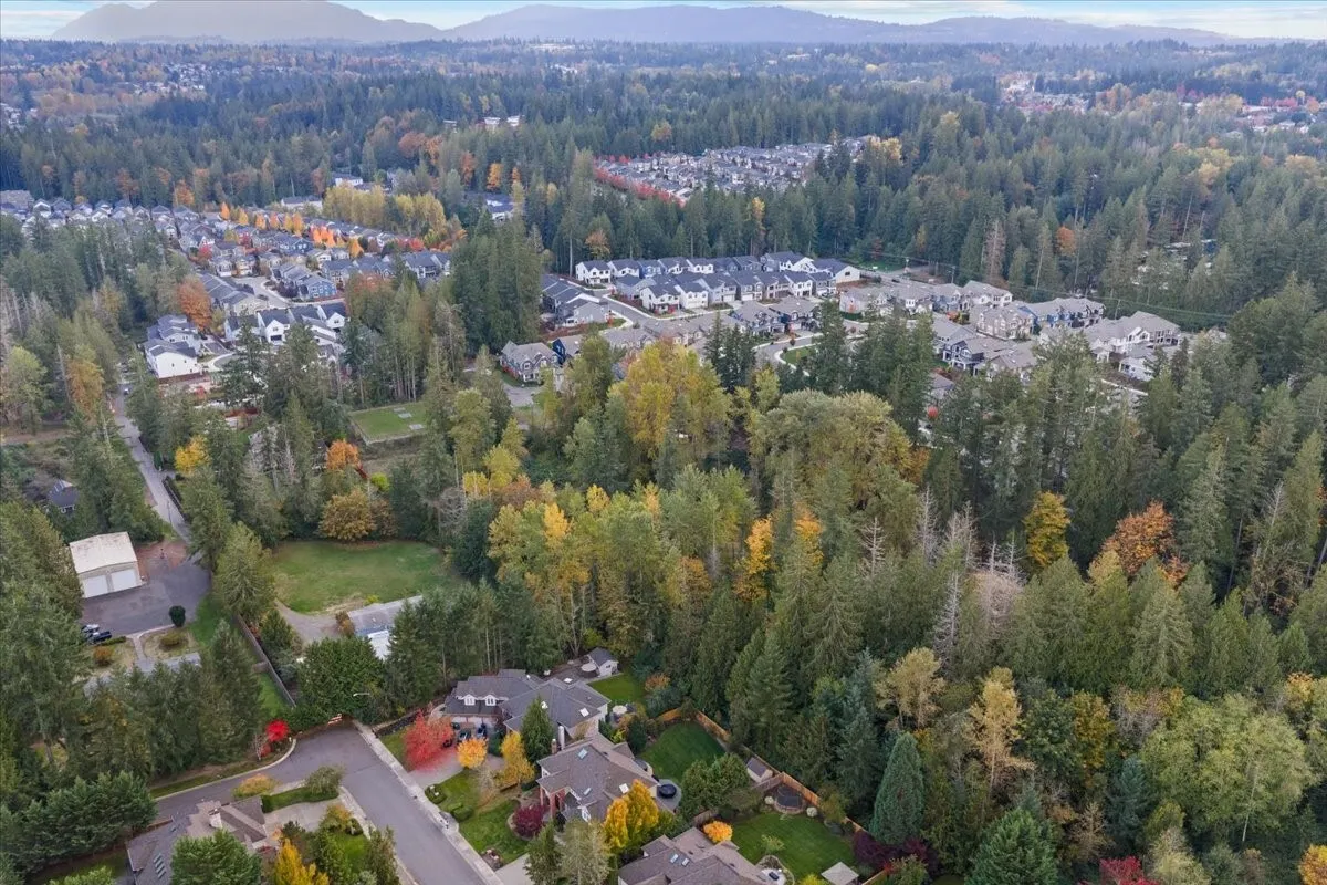 24624 NE 18th Street , Redmond, WA 98074