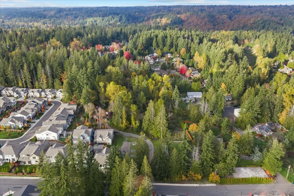 24624 NE 18th Street , Redmond, WA 98074