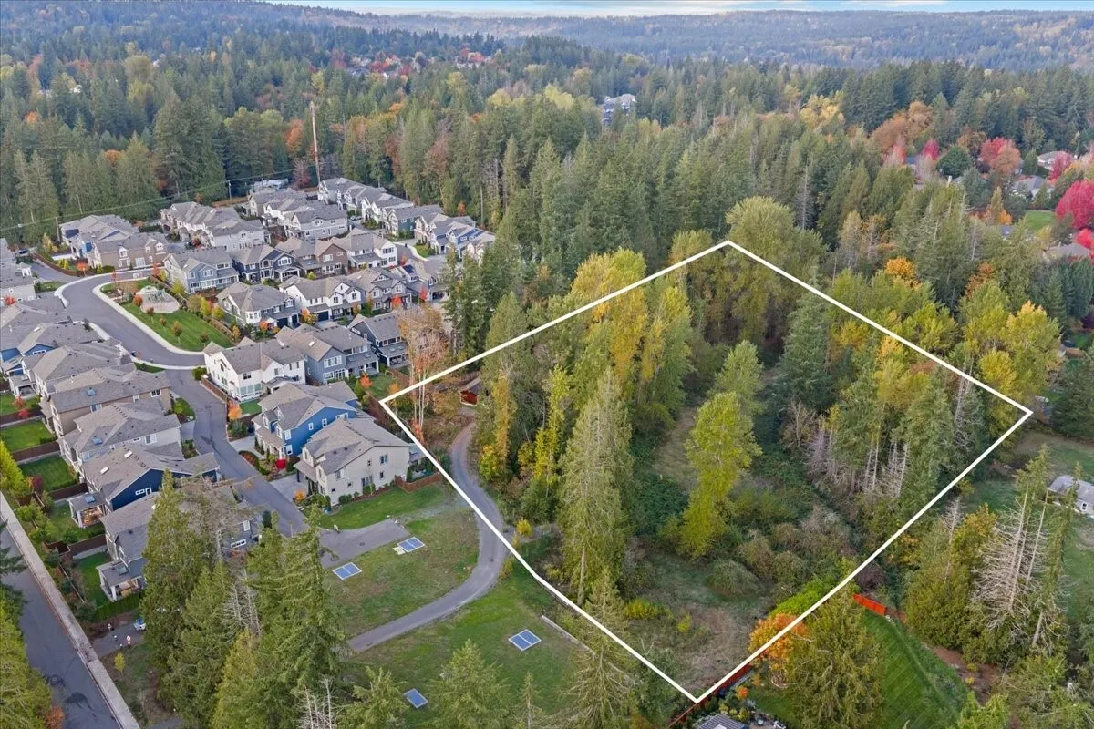 24624 NE 18th Street , Redmond, WA 98074