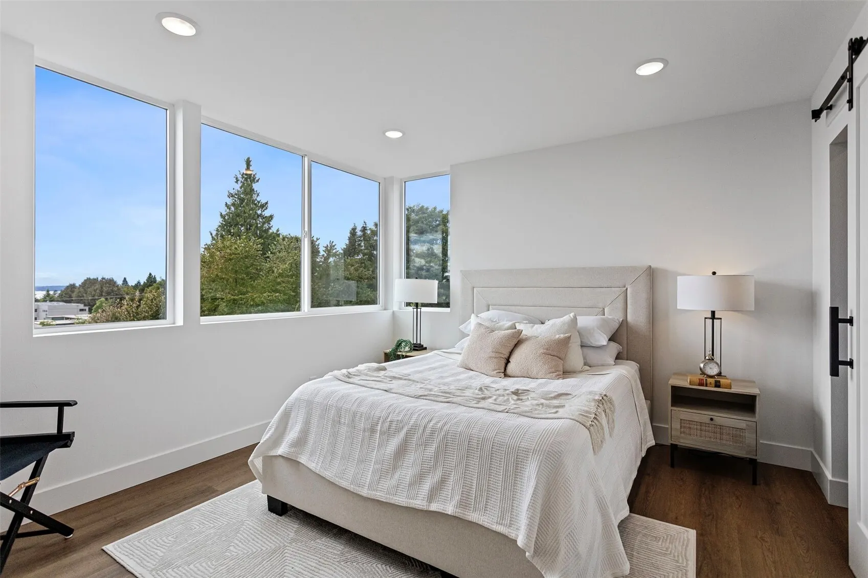 6318 41st Avenue SW #1A, Seattle, WA 98136