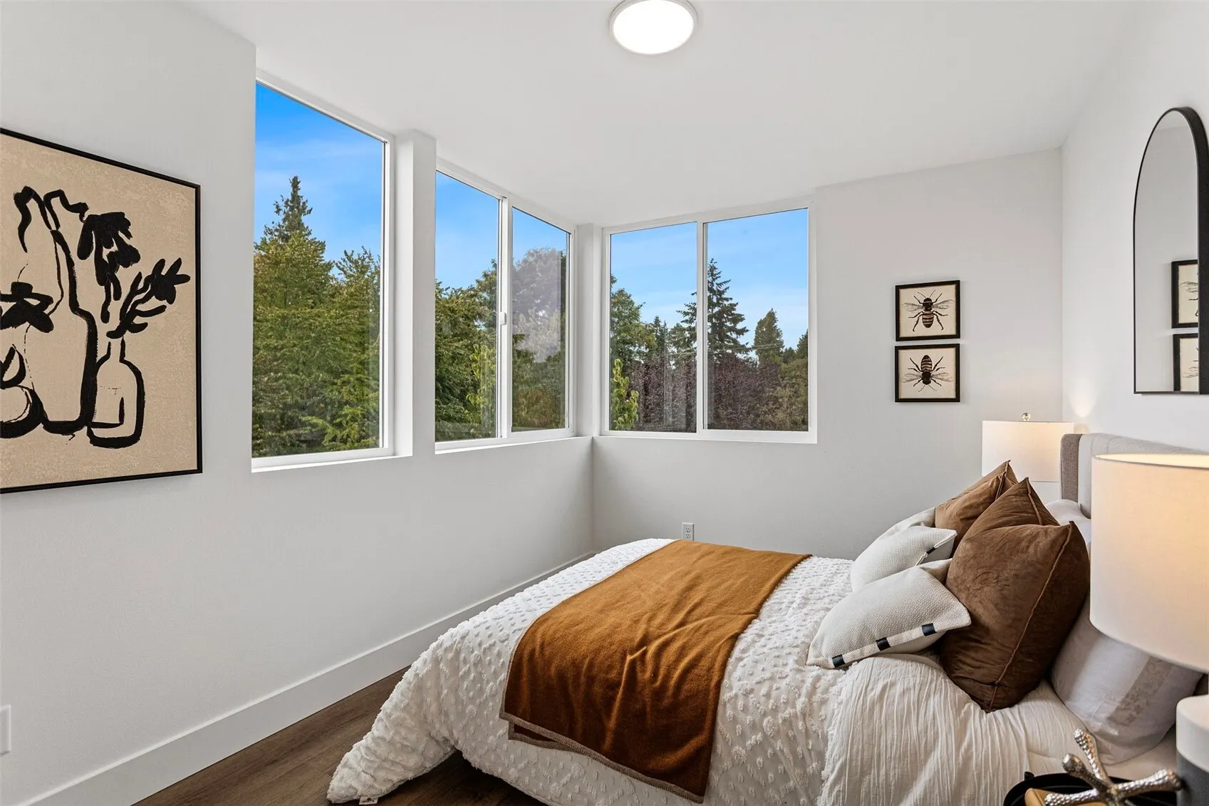 6318 41st Avenue SW #1A, Seattle, WA 98136