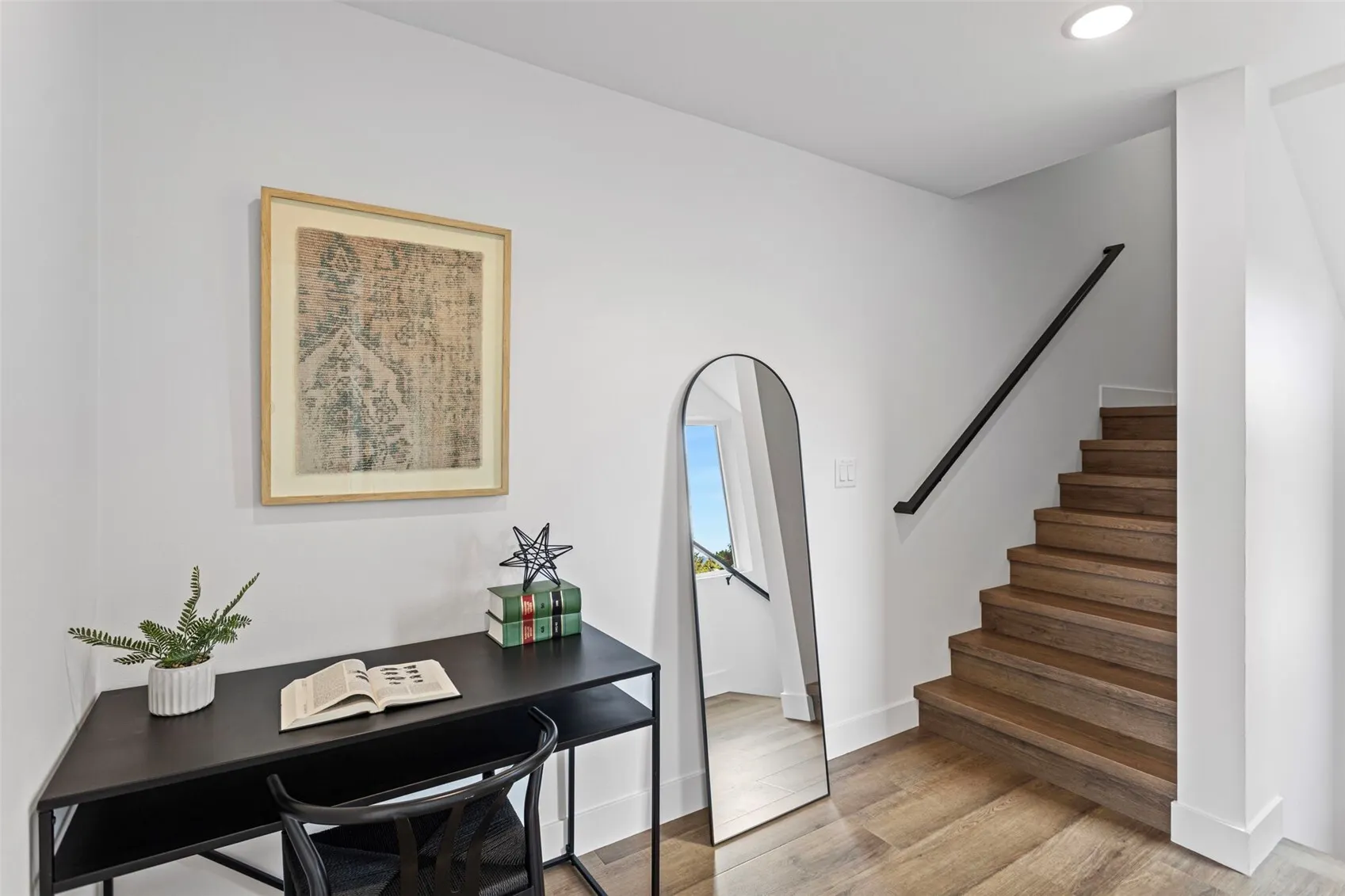 6318 41st Avenue SW #1A, Seattle, WA 98136