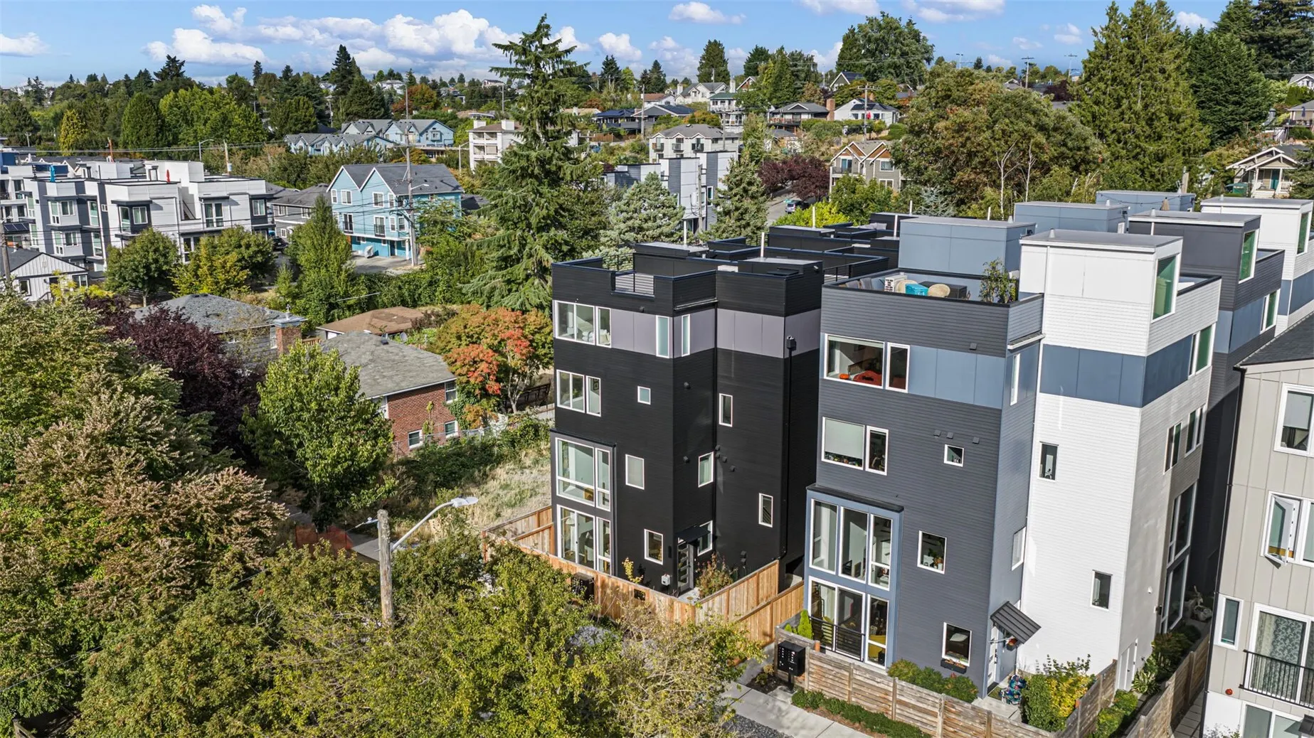 6318 41st Avenue SW #1A, Seattle, WA 98136