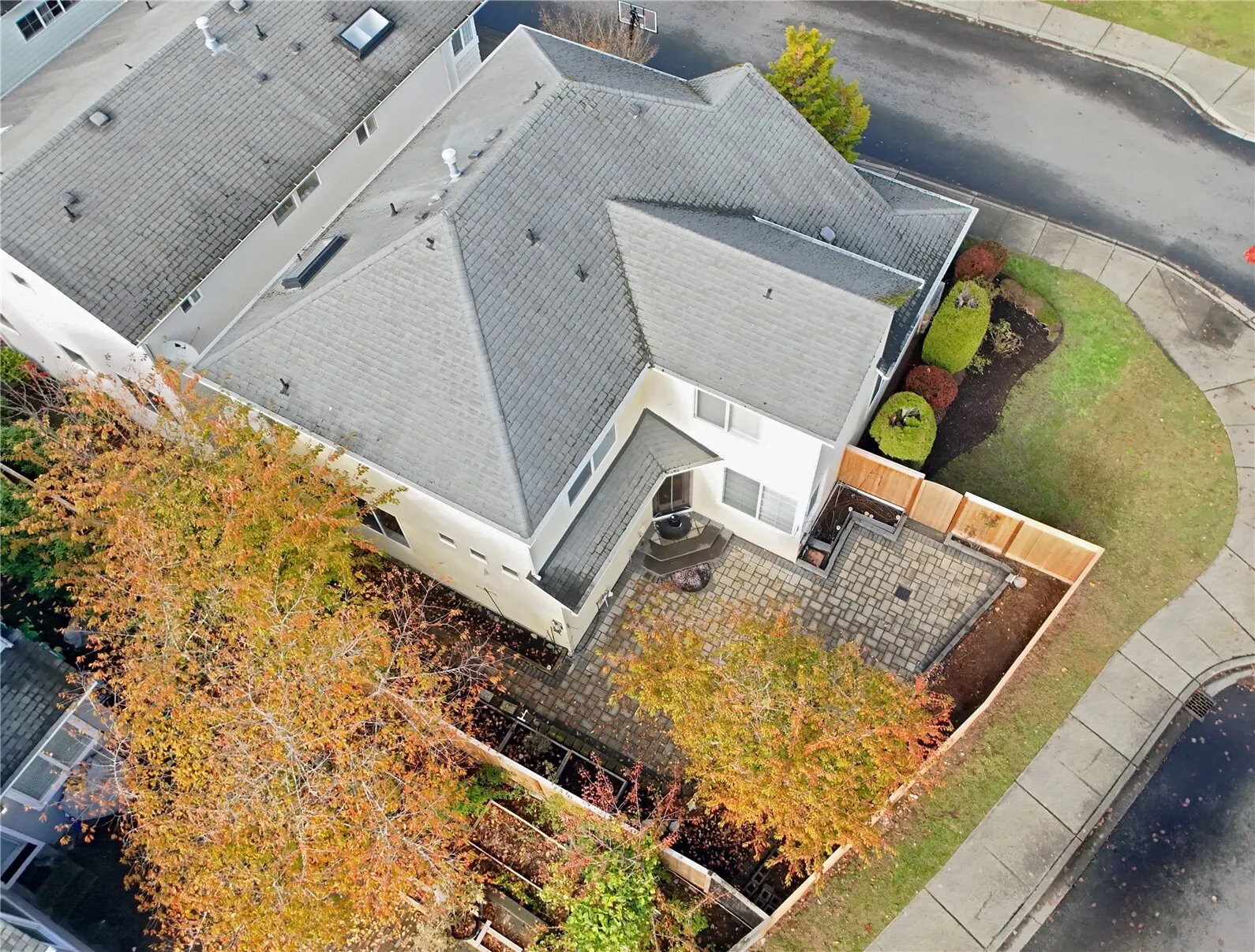 18857 NE 62nd Way , Redmond, WA 98052