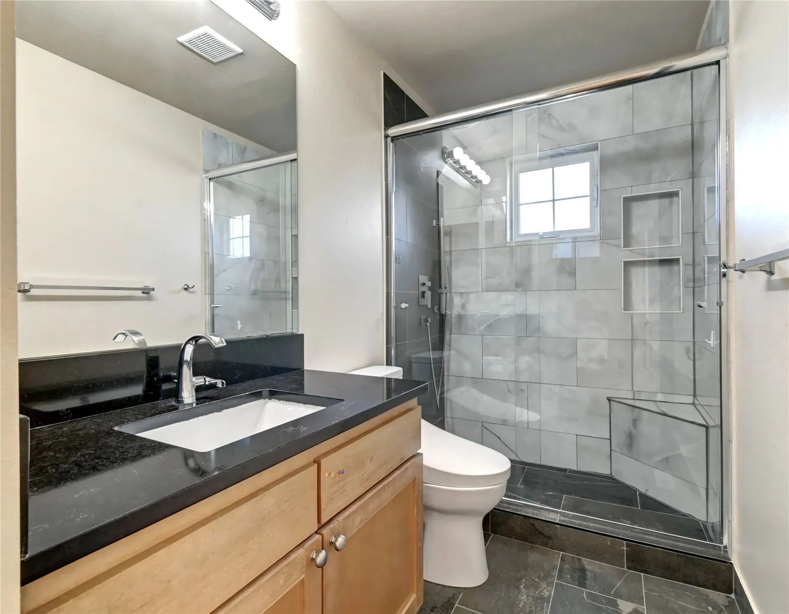 18857 NE 62nd Way , Redmond, WA 98052