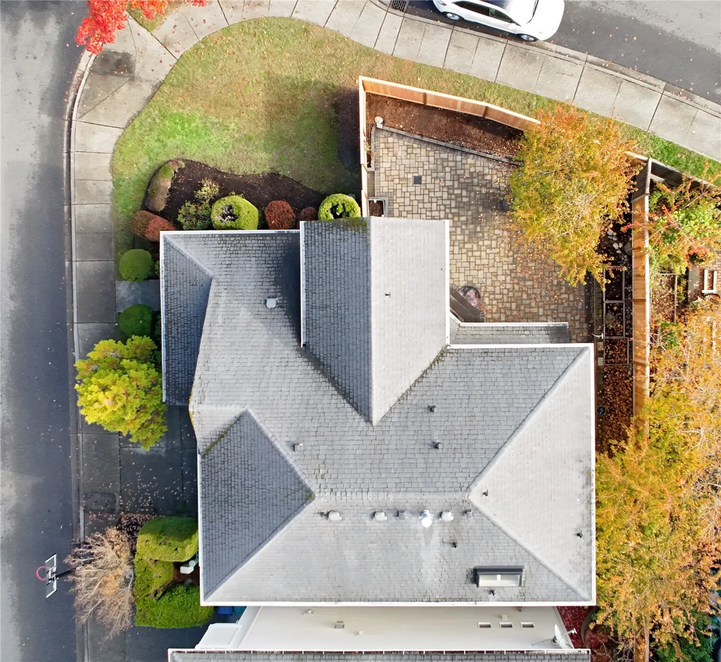 18857 NE 62nd Way , Redmond, WA 98052