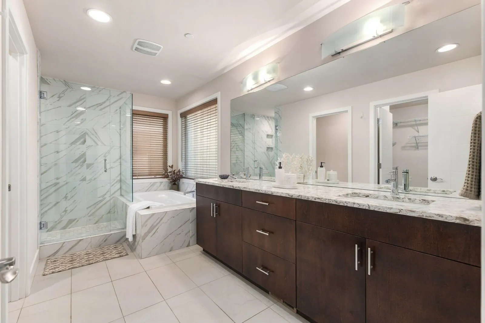 1322 210th ave NE, Sammamish, WA 98074