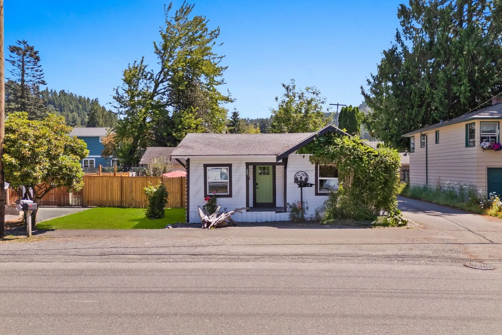 60 2nd Avenue NE, Issaquah, WA 98027