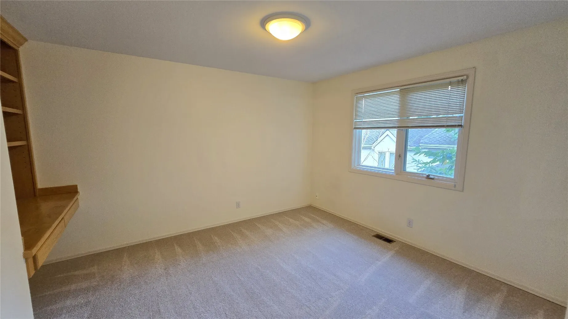 16323 NE 50th Way , Redmond, WA 98052
