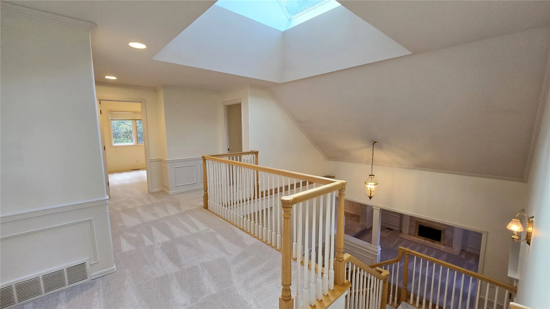 16323 NE 50th Way , Redmond, WA 98052