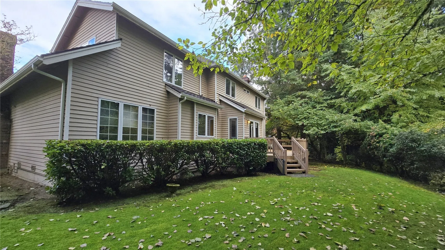 16323 NE 50th Way , Redmond, WA 98052