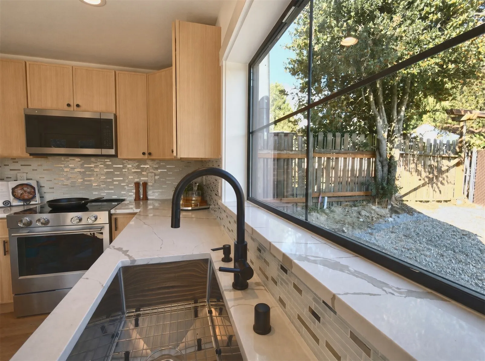 5404 20th Avenue S, Seattle, WA 98108