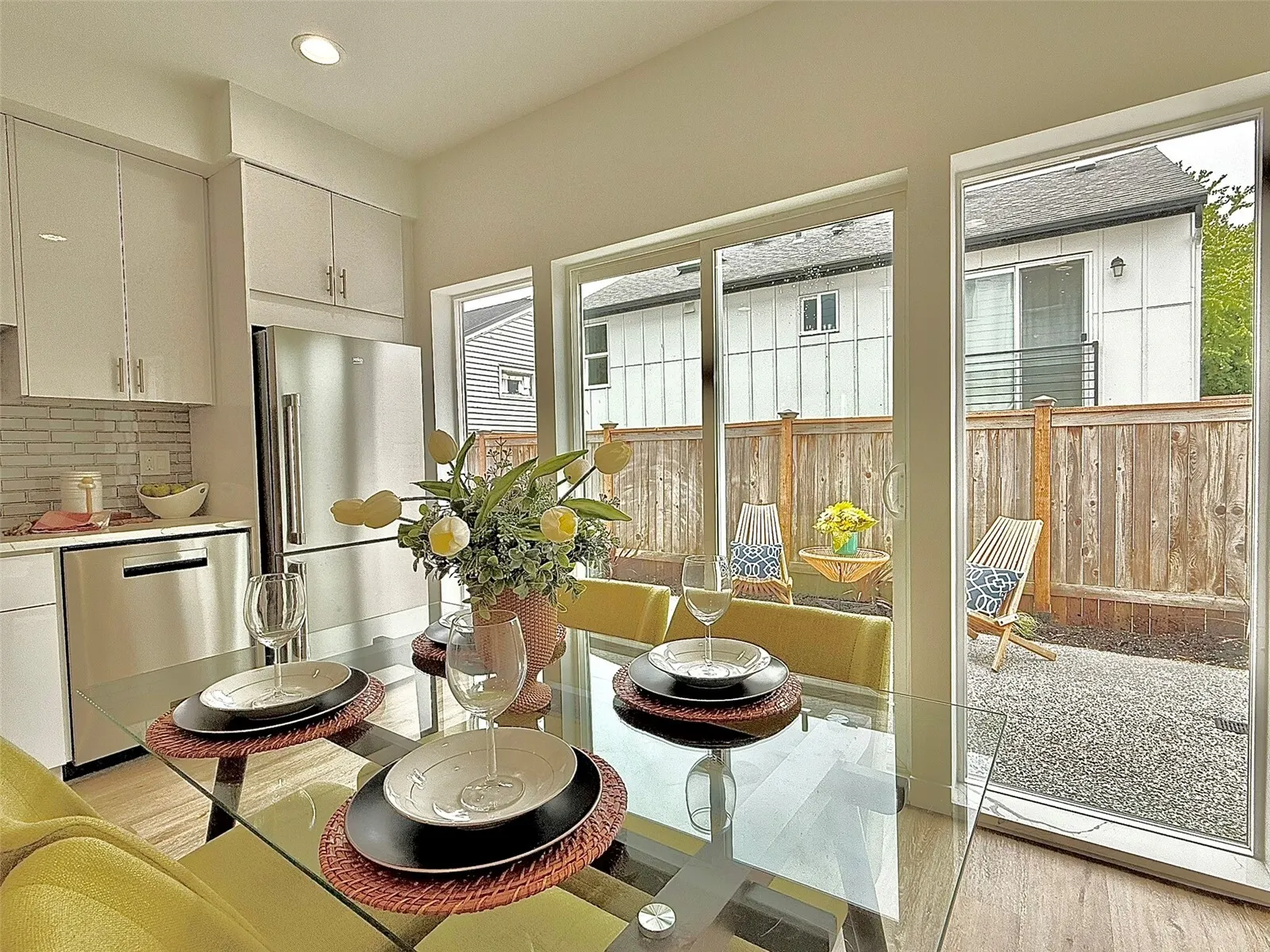 708 N 102nd , Seattle, WA 98133