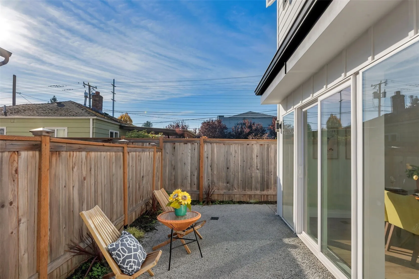 708 N 102nd , Seattle, WA 98133