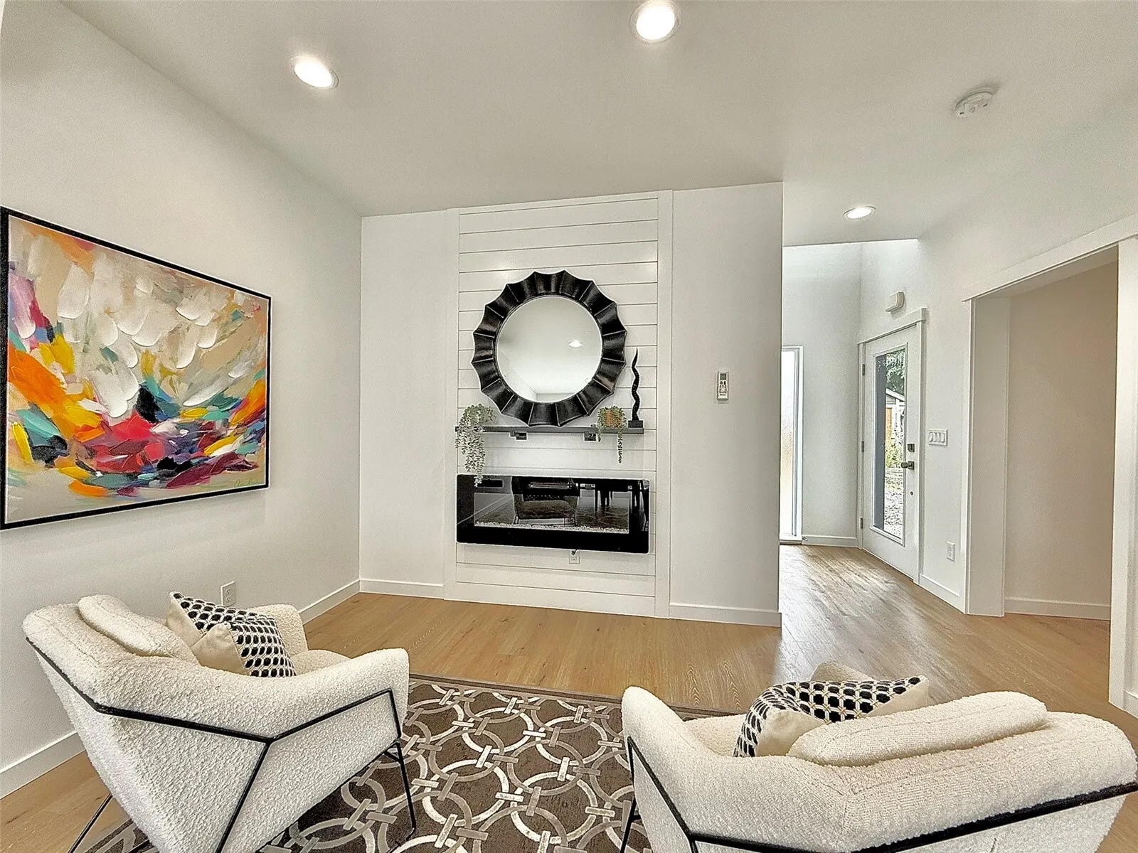 708 N 102nd , Seattle, WA 98133