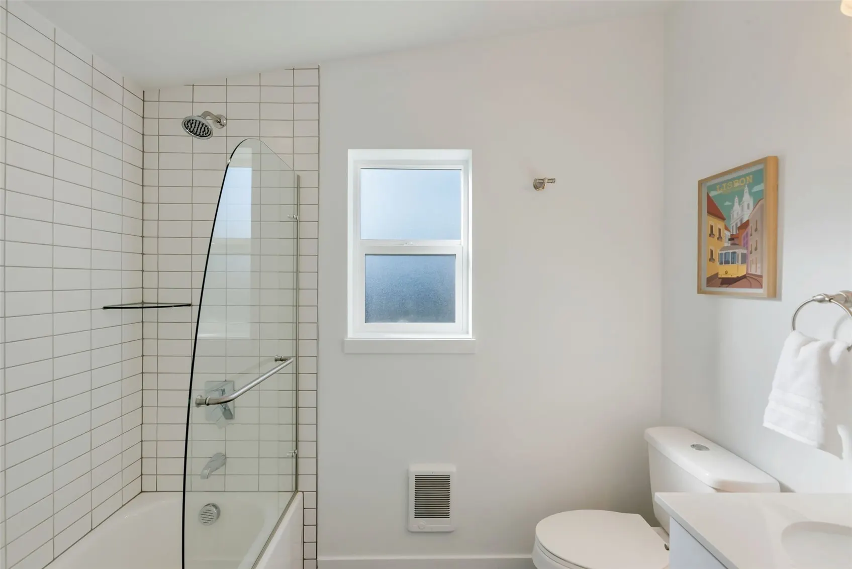 708 N 102nd , Seattle, WA 98133