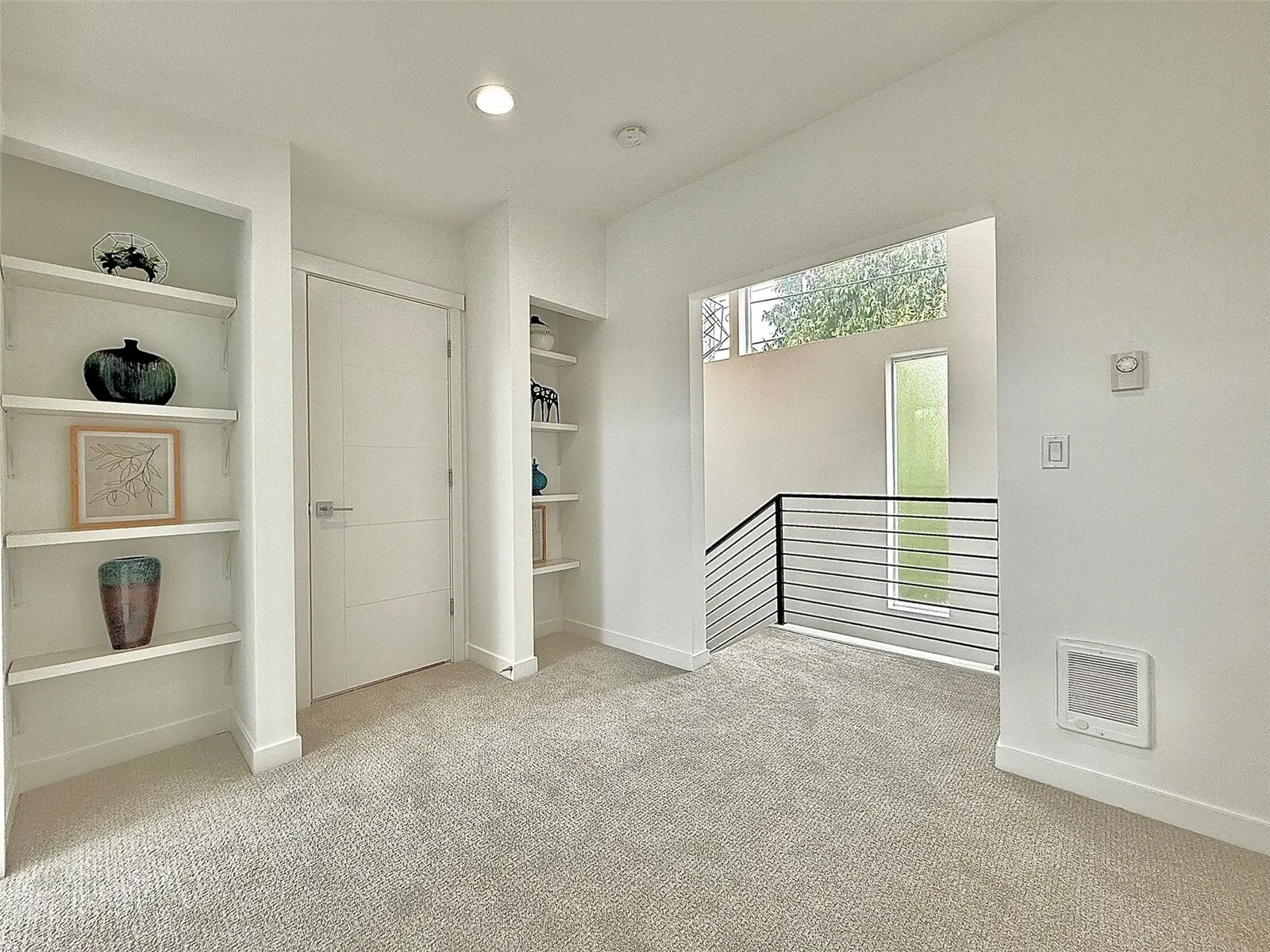 708 N 102nd , Seattle, WA 98133
