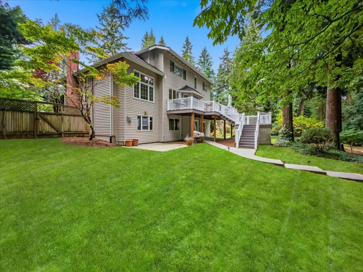 17020 NE 129th Circle , Redmond, WA 98052