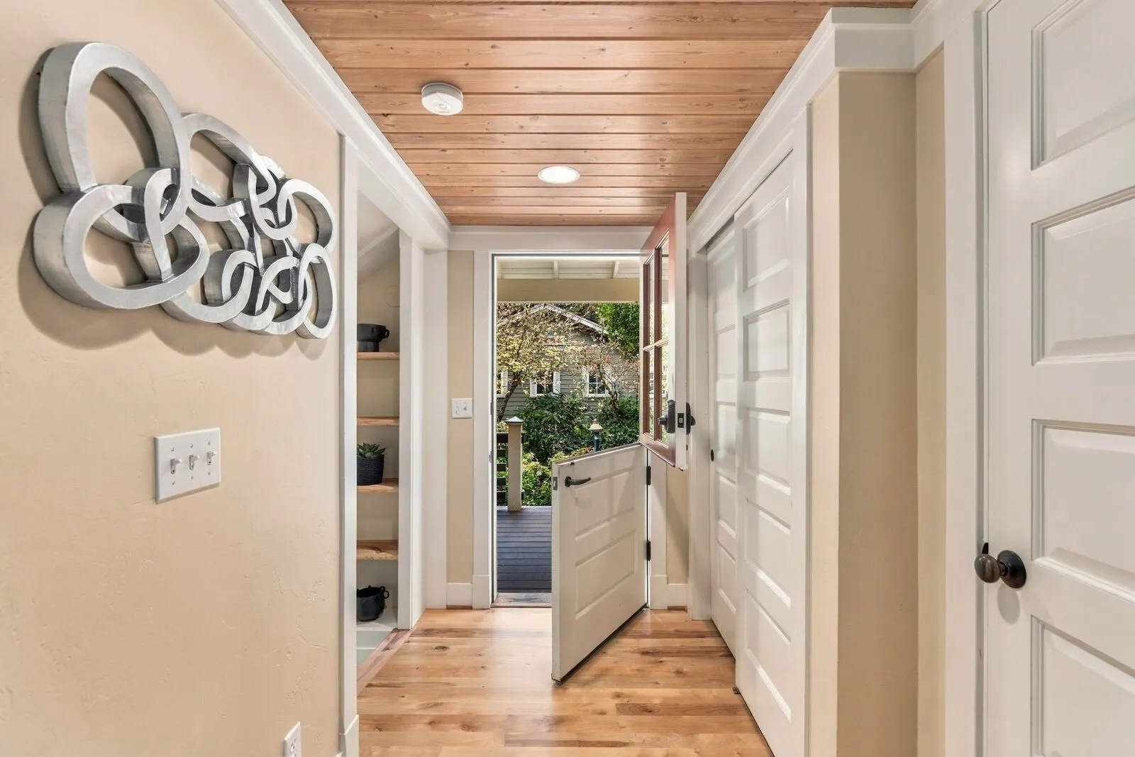 13420 NE 111th Court , Redmond, WA 98052