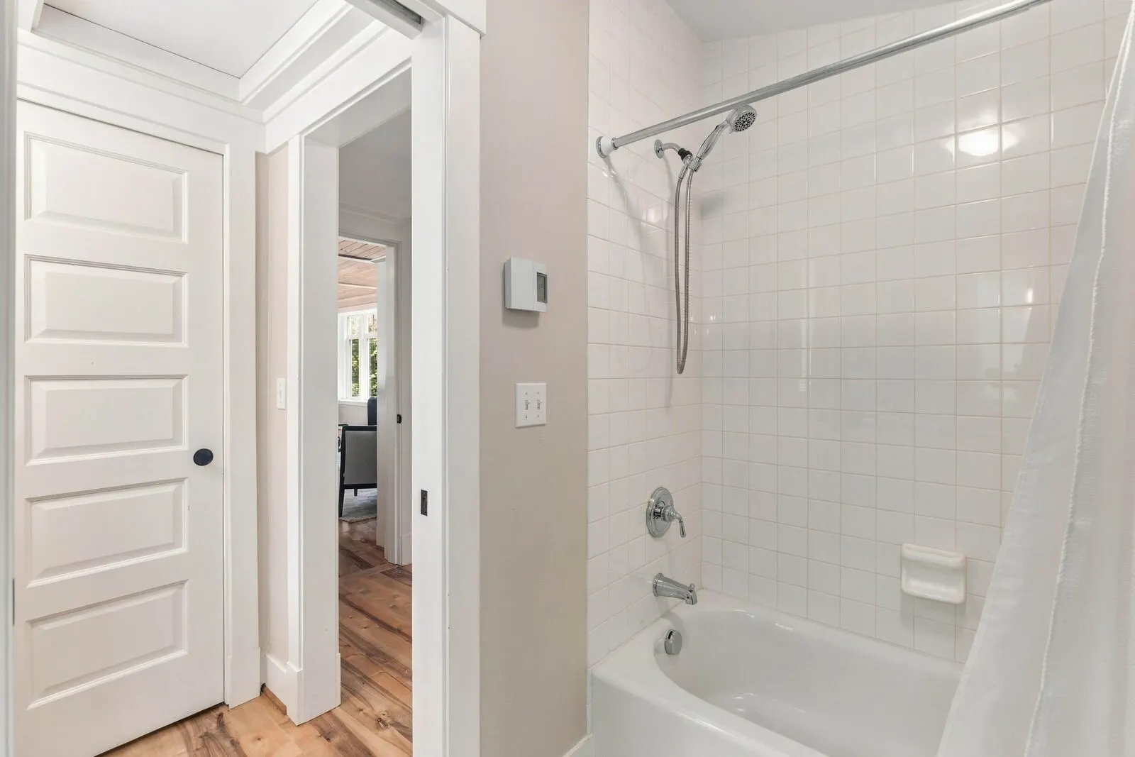 13420 NE 111th Court , Redmond, WA 98052